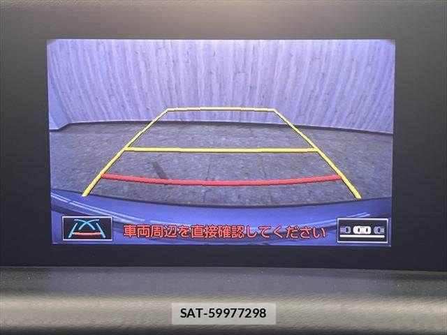 Lexus IS 2013-06 8627471-5
