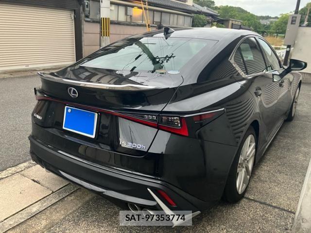 Lexus IS 2021-10 8659919-3