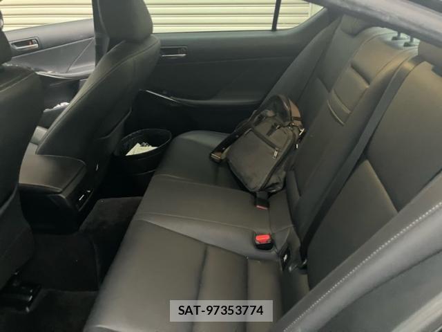 Lexus IS 2021-10 8659919-6