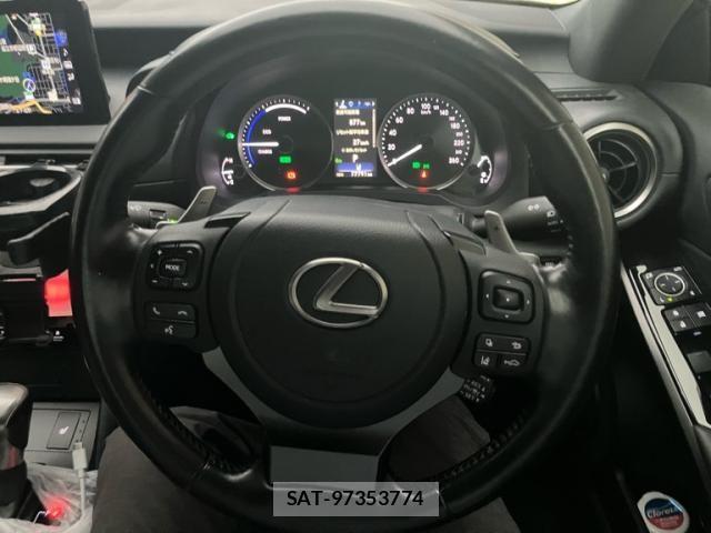 Lexus IS 2021-10 8659919-7
