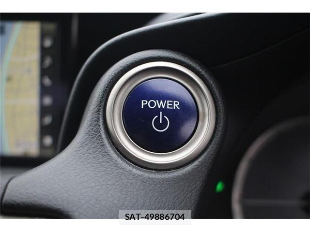 Lexus IS 2017-06 8659921-23