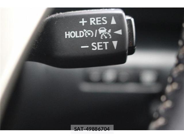 Lexus IS 2017-06 8659921-25