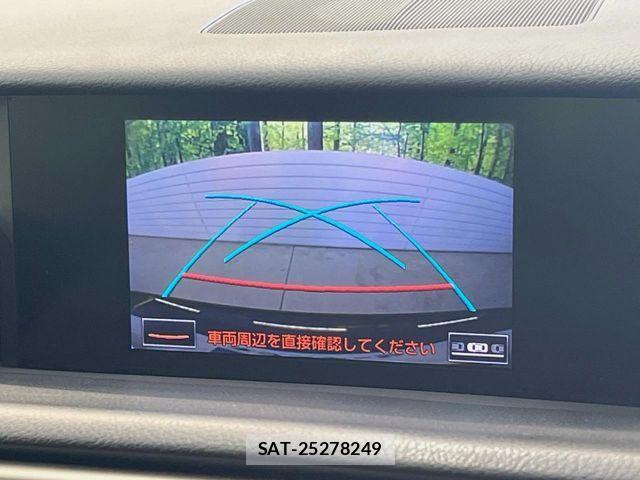 Lexus IS 2014-04 8666393-6