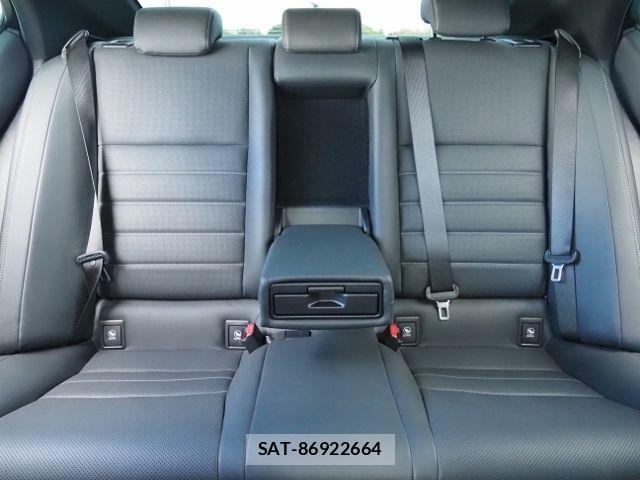 Lexus IS 2021-07 8666395-13
