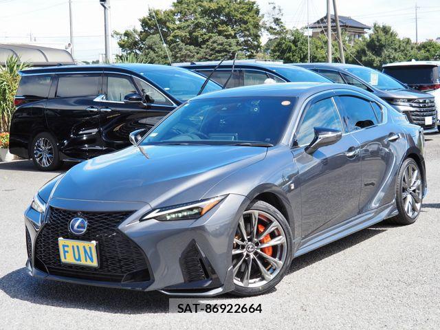 Lexus IS 2021-07 8666395-3