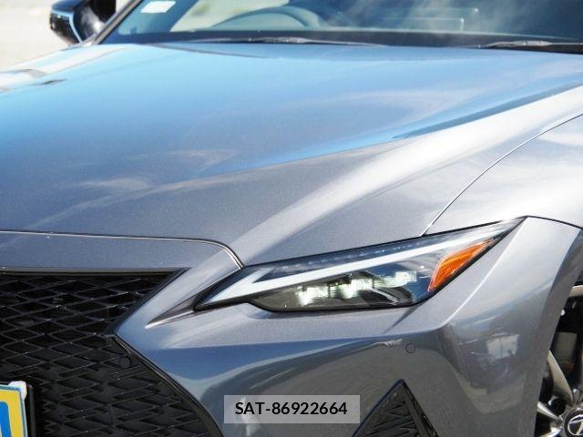 Lexus IS 2021-07 8666395-7