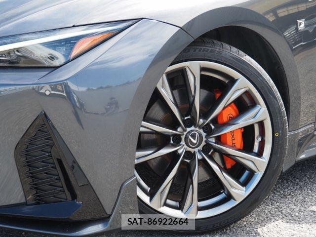 Lexus IS 2021-07 8666395-8