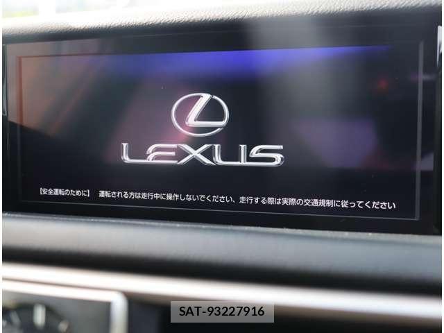 Lexus IS 2018-09 8659918-6