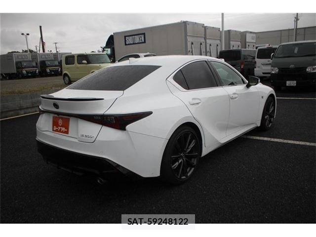 Lexus IS 2023-07 8659917-13