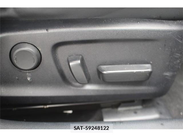 Lexus IS 2023-07 8659917-5