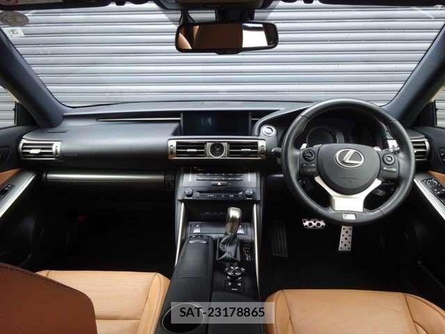 Lexus IS 2014-03 8659920-10
