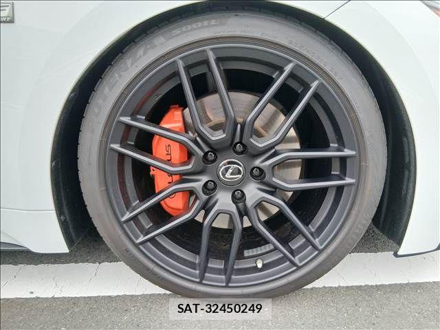 Lexus IS 2022-04 8743411-13