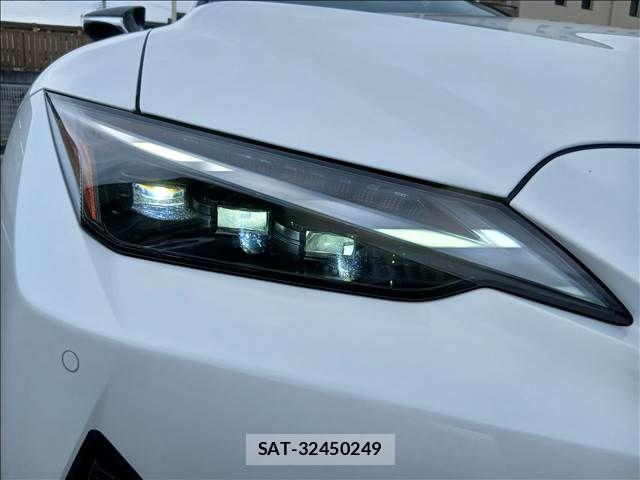 Lexus IS 2022-04 8743411-25