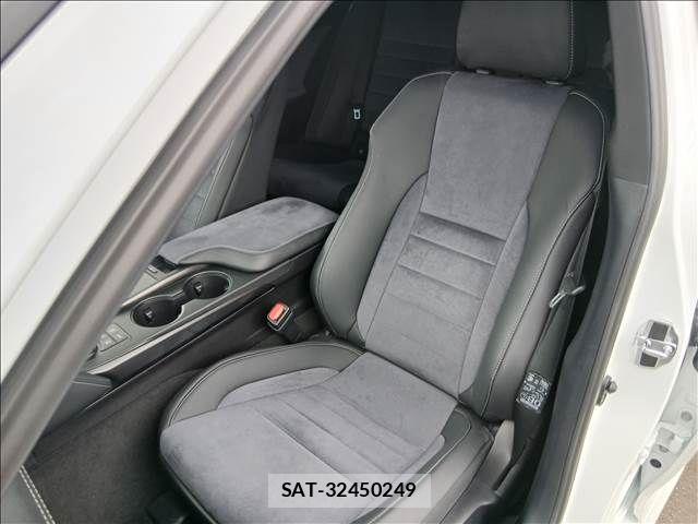 Lexus IS 2022-04 8743411-27