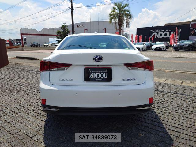 Lexus IS 2017-08 8743416-6