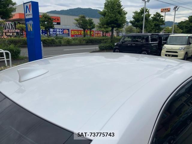 Lexus IS 2017-09 8743420-9