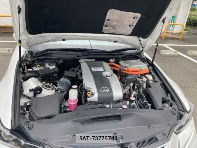 Lexus IS 2017-09 8743420-12