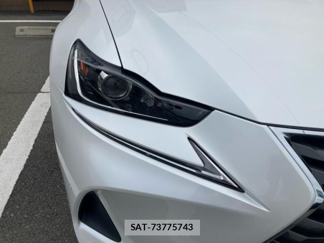 Lexus IS 2017-09 8743420-6