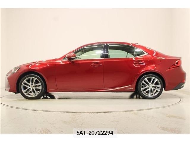 Lexus IS 2017-11 8743422-9