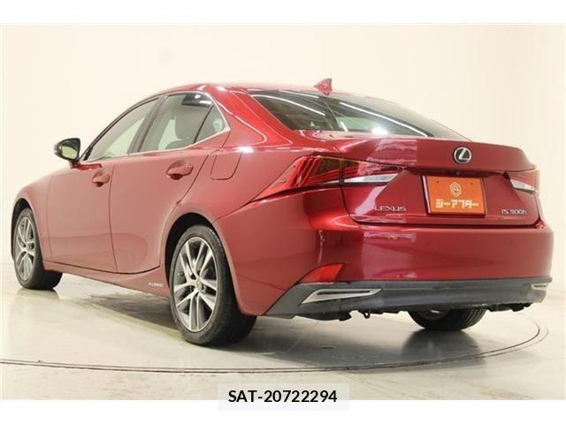Lexus IS 2017-11 8743422-10