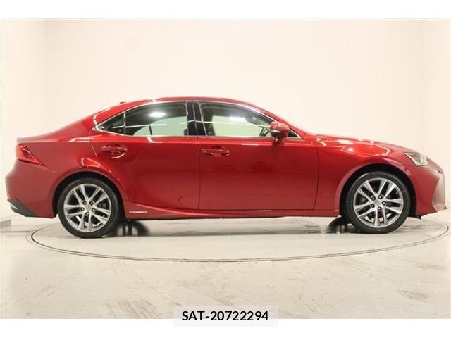Lexus IS 2017-11 8743422-13