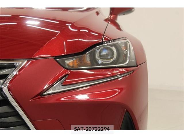 Lexus IS 2017-11 8743422-15