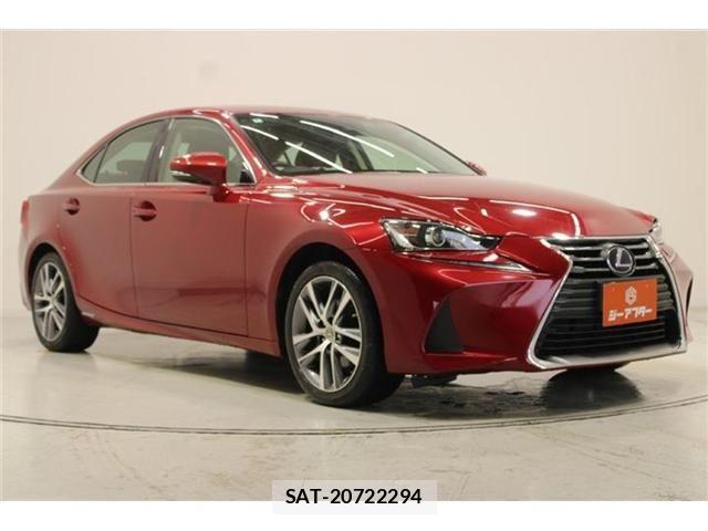 Lexus IS 2017-11 8743422-6