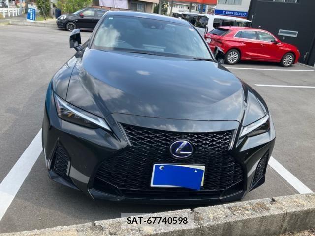 Lexus IS 2022-08 8743410-0
