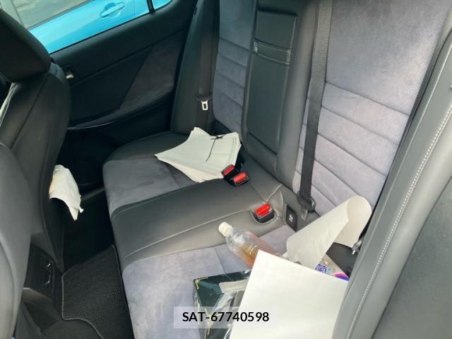 Lexus IS 2022-08 8743410-14