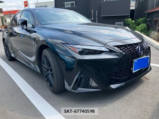 Lexus IS 2022-08 8743410-1