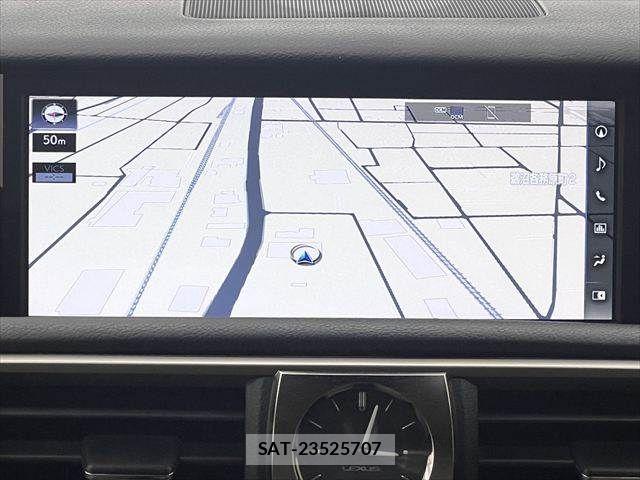 Lexus IS 2018-04 8743421-3