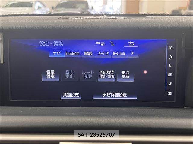 Lexus IS 2018-04 8743421-4