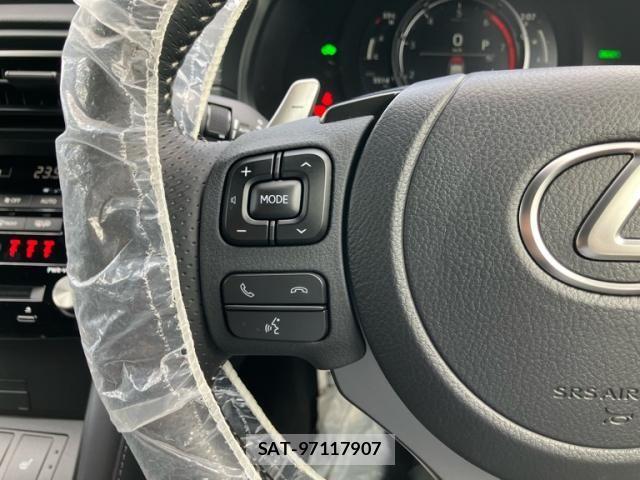 Lexus IS 2025-03 8743403-9