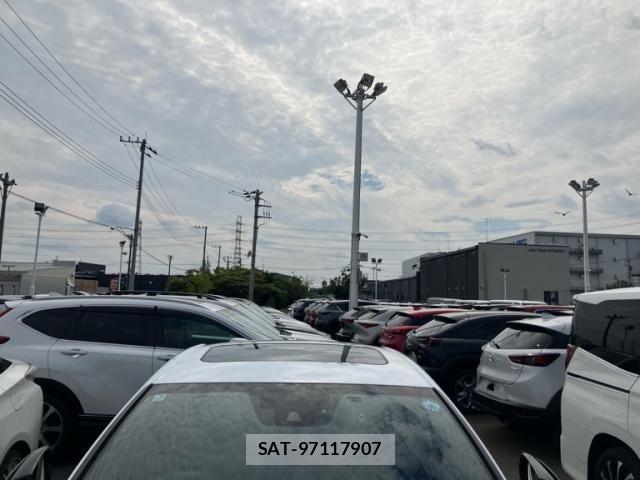 Lexus IS 2025-03 8743403-25