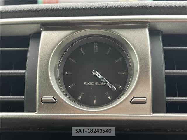 Lexus IS 2015-03 8780848-11