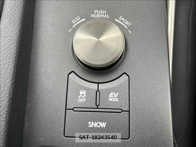 Lexus IS 2015-03 8780848-16