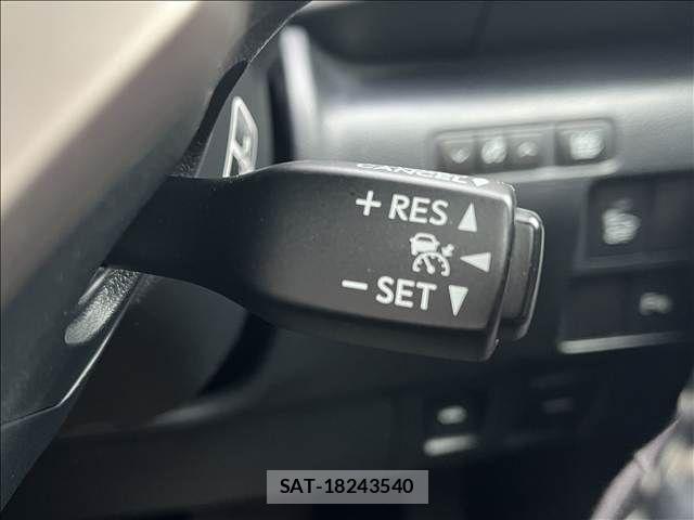 Lexus IS 2015-03 8780848-28