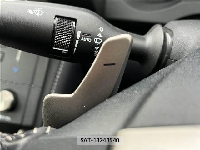 Lexus IS 2015-03 8780848-29