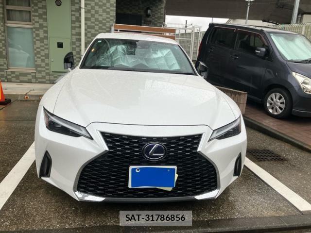 Lexus IS 2021-06 8780849-0