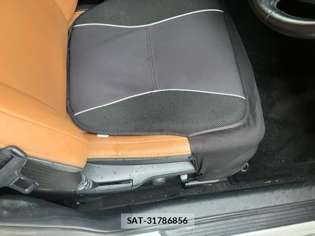 Lexus IS 2021-06 8780849-16