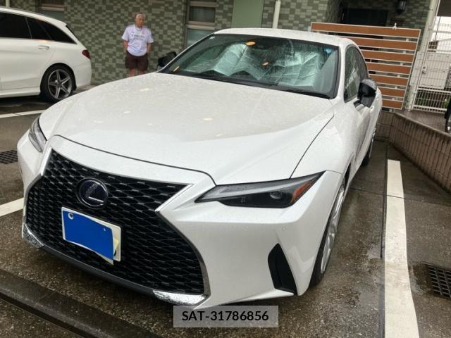 Lexus IS 2021-06 8780849-2
