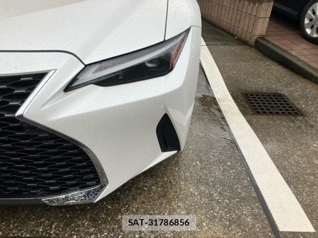 Lexus IS 2021-06 8780849-3
