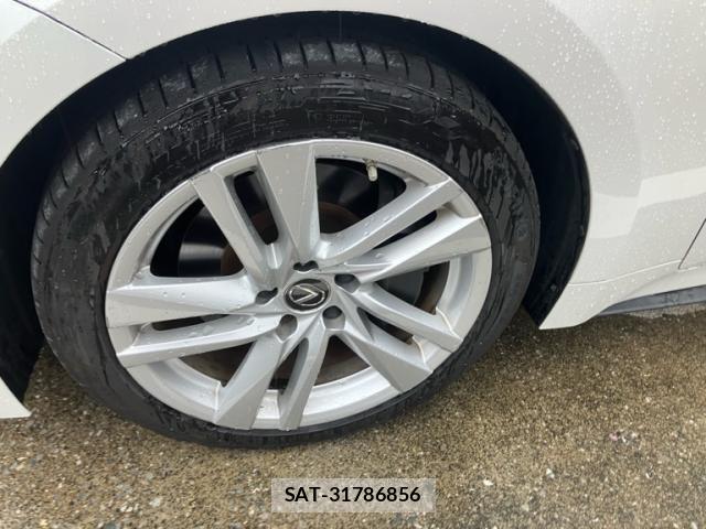 Lexus IS 2021-06 8780849-4