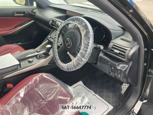Lexus IS 2020-08 8780846-11