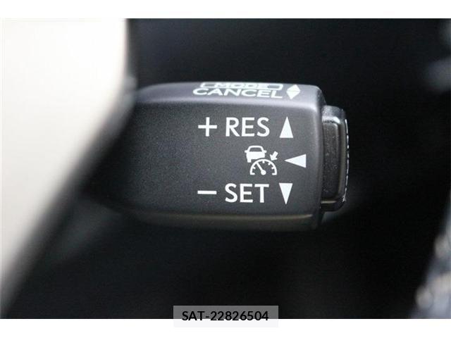 Lexus IS 2013-09 8796465-6