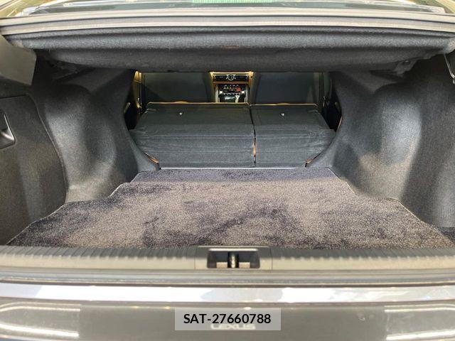 Lexus IS 2022-11 8796462-10