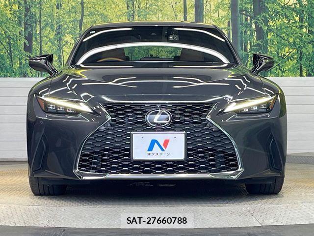 Lexus IS 2022-11 8796462-14