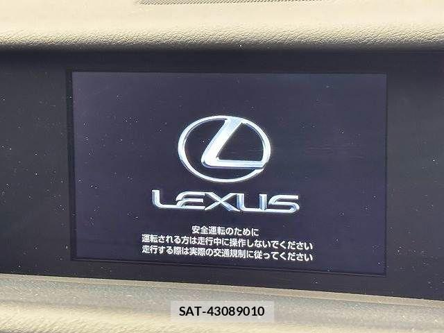 Lexus IS 2016-04 8796464-2
