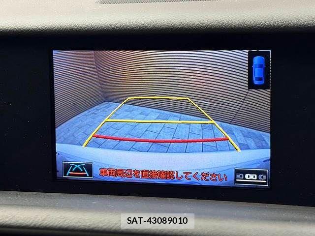 Lexus IS 2016-04 8796464-3
