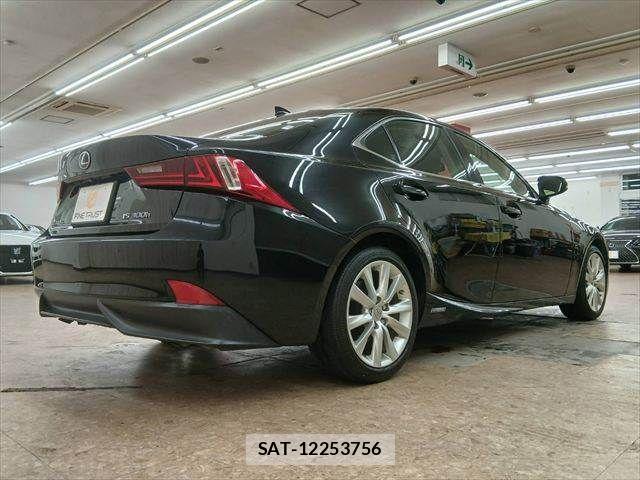 Lexus IS 2013-08 8796467-18